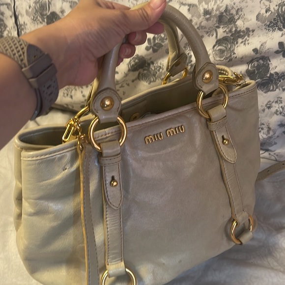 Authentic Miu Miu 2 Way leather bag with detachable strap. - Picture 17 of 17